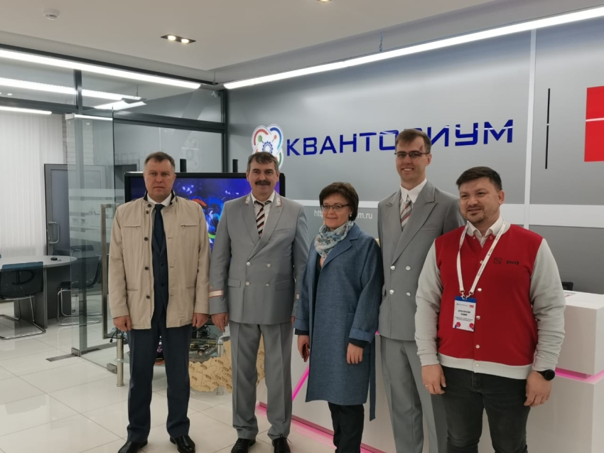 Наталья Бянкина посетила детский технопарк «Кванториум»  